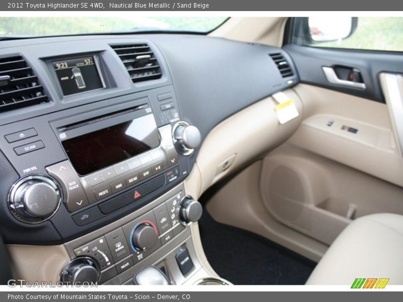 Nautical Blue Metallic / Sand Beige 2012 Toyota Highlander SE 4WD