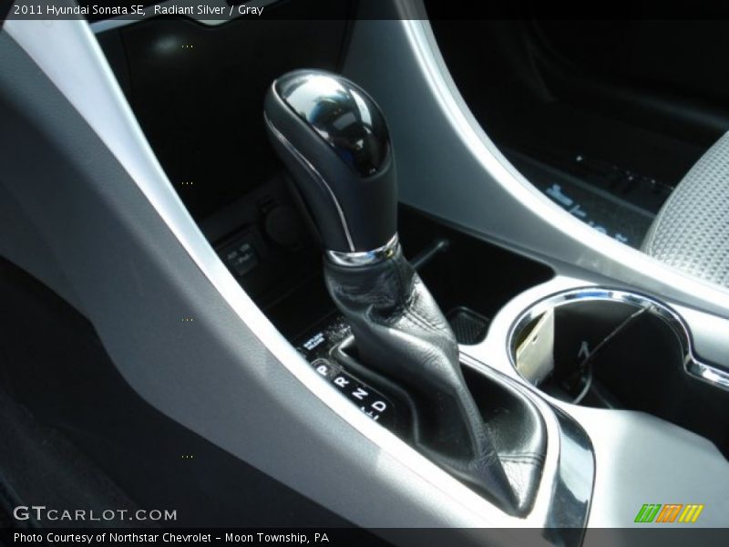 Radiant Silver / Gray 2011 Hyundai Sonata SE