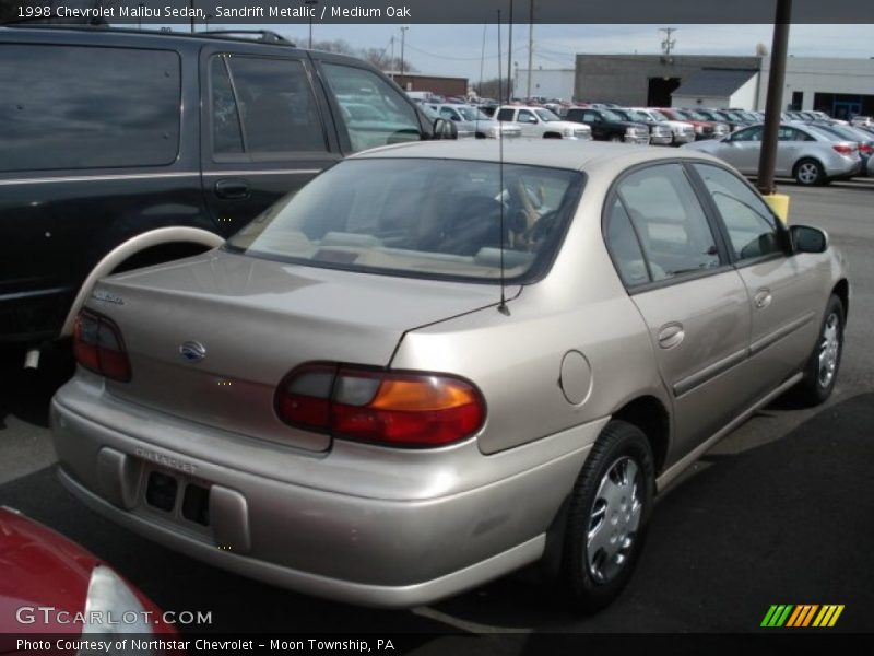 Sandrift Metallic / Medium Oak 1998 Chevrolet Malibu Sedan