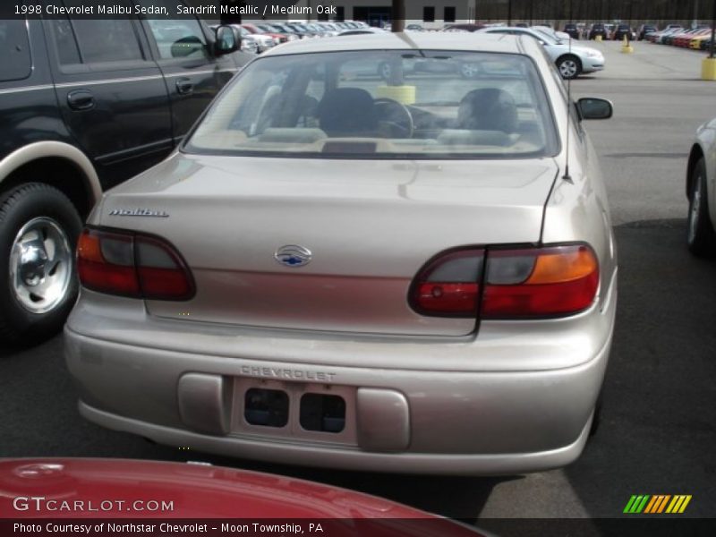 Sandrift Metallic / Medium Oak 1998 Chevrolet Malibu Sedan