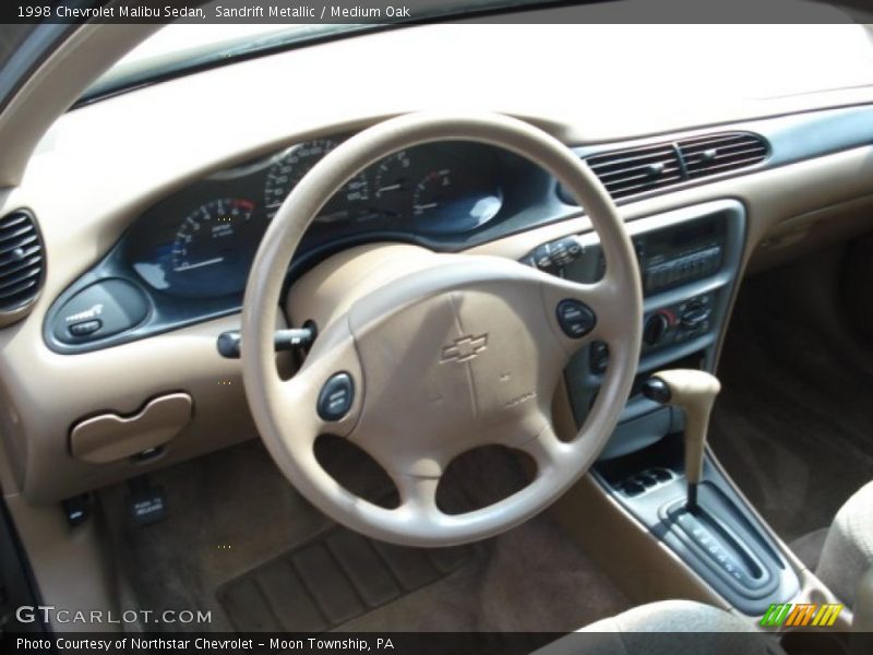 Sandrift Metallic / Medium Oak 1998 Chevrolet Malibu Sedan