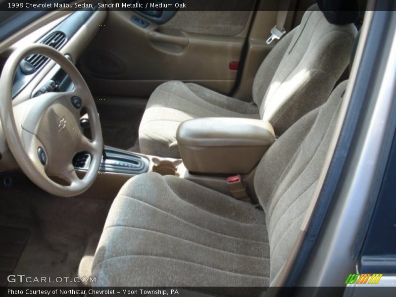 Sandrift Metallic / Medium Oak 1998 Chevrolet Malibu Sedan