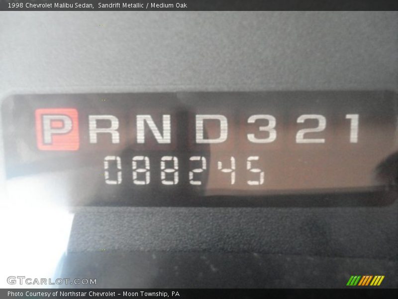 Sandrift Metallic / Medium Oak 1998 Chevrolet Malibu Sedan
