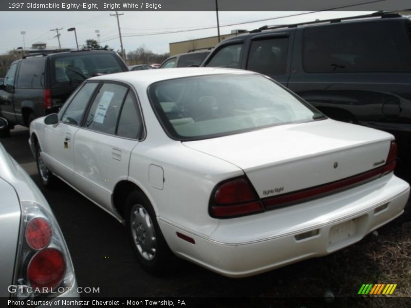 Bright White / Beige 1997 Oldsmobile Eighty-Eight