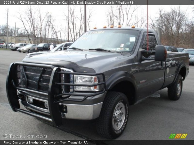 Dark Shadow Grey Metallic / Medium Flint 2005 Ford F250 Super Duty XLT Regular Cab 4x4