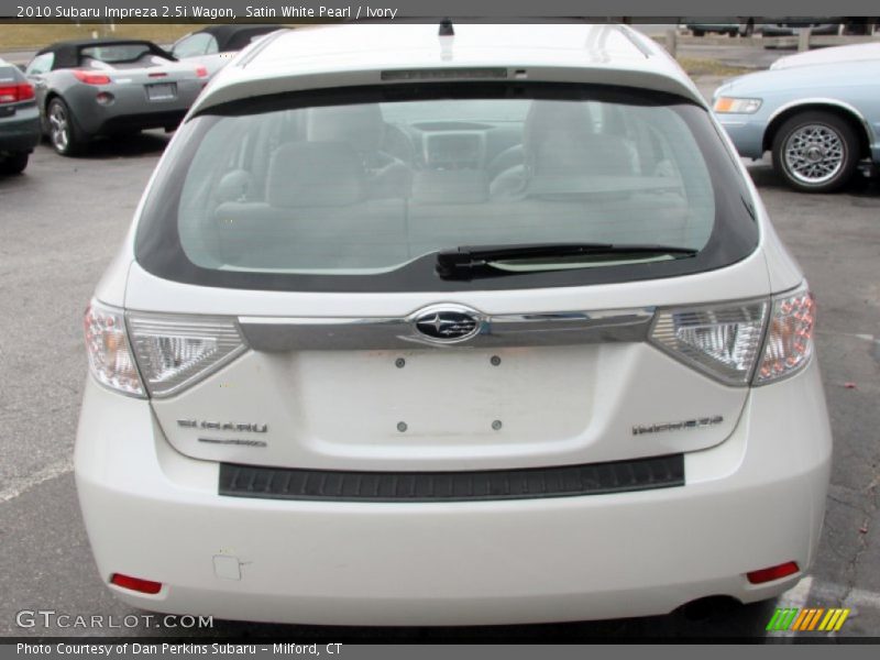Satin White Pearl / Ivory 2010 Subaru Impreza 2.5i Wagon