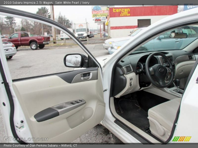 Satin White Pearl / Ivory 2010 Subaru Impreza 2.5i Wagon