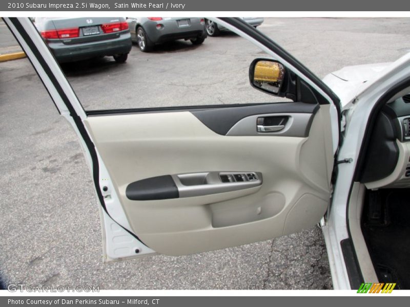 Door Panel of 2010 Impreza 2.5i Wagon