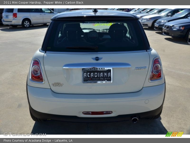 Pepper White / Carbon Black 2011 Mini Cooper Hardtop