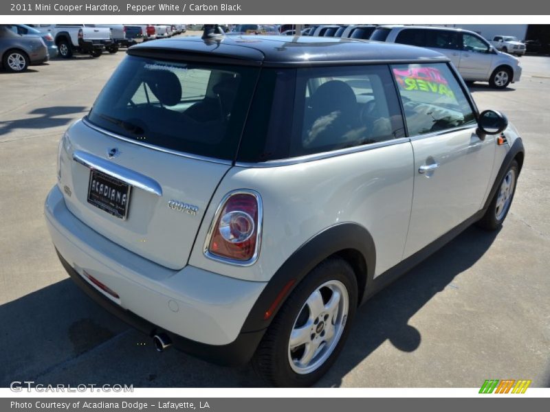 Pepper White / Carbon Black 2011 Mini Cooper Hardtop