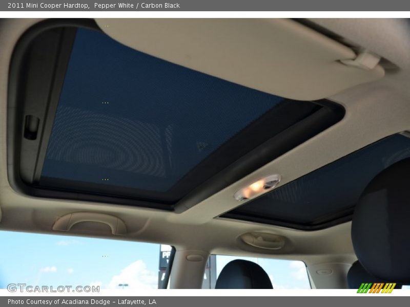 Pepper White / Carbon Black 2011 Mini Cooper Hardtop