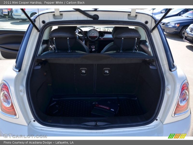 Pepper White / Carbon Black 2011 Mini Cooper Hardtop