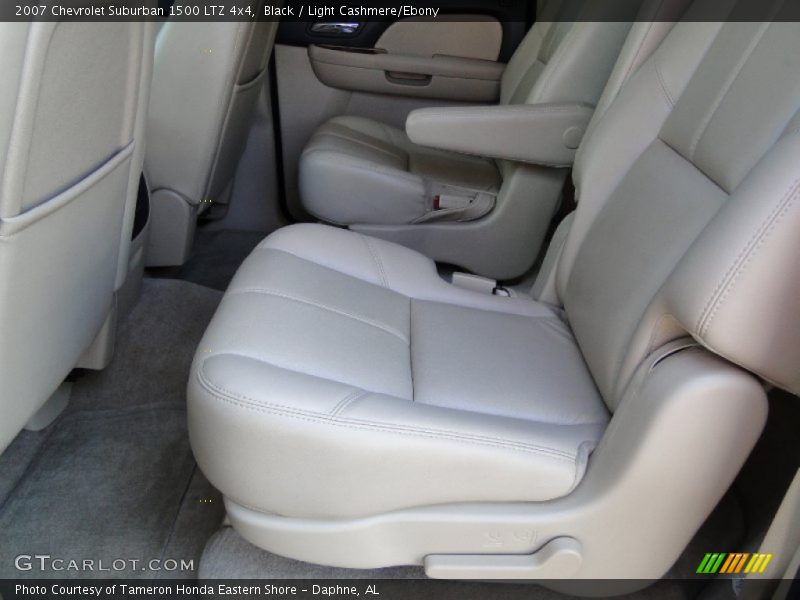 Black / Light Cashmere/Ebony 2007 Chevrolet Suburban 1500 LTZ 4x4