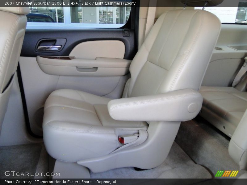 Black / Light Cashmere/Ebony 2007 Chevrolet Suburban 1500 LTZ 4x4