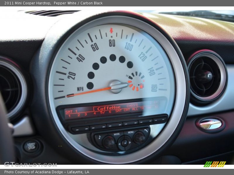 Pepper White / Carbon Black 2011 Mini Cooper Hardtop