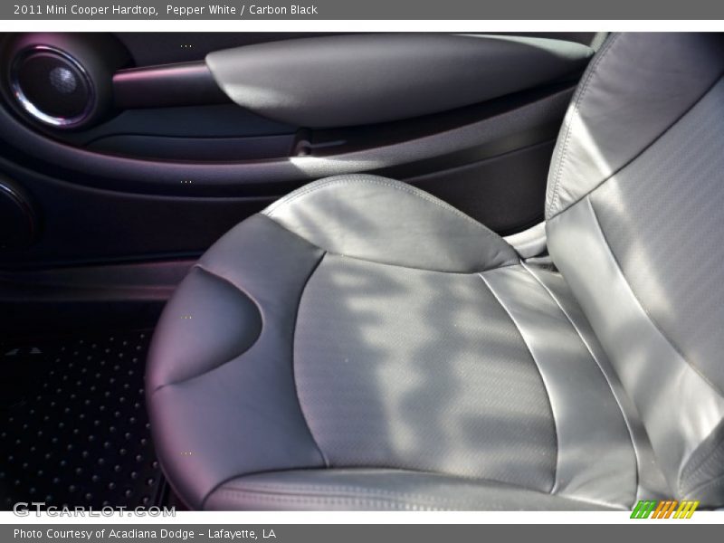 Pepper White / Carbon Black 2011 Mini Cooper Hardtop