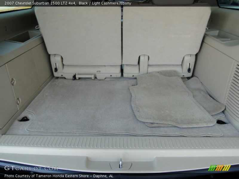 Black / Light Cashmere/Ebony 2007 Chevrolet Suburban 1500 LTZ 4x4