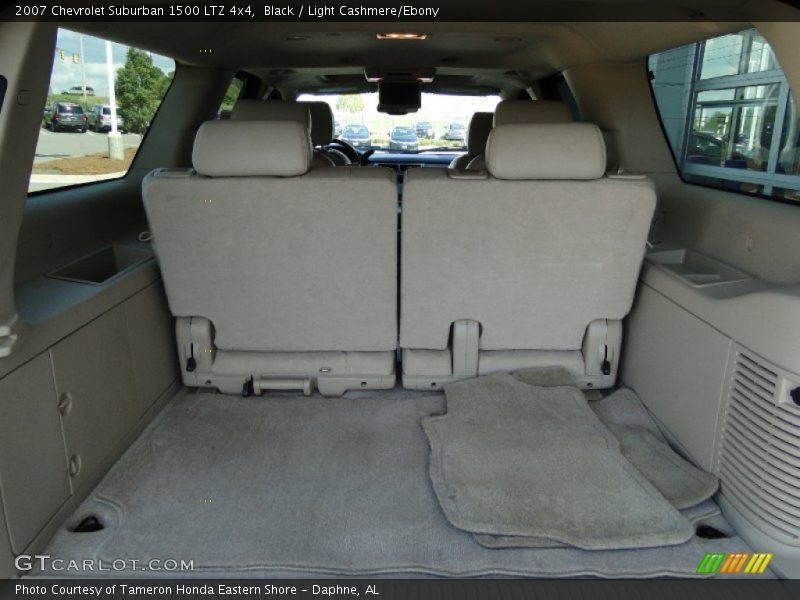 Black / Light Cashmere/Ebony 2007 Chevrolet Suburban 1500 LTZ 4x4