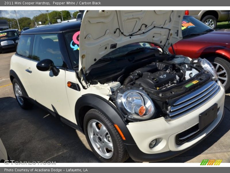 Pepper White / Carbon Black 2011 Mini Cooper Hardtop
