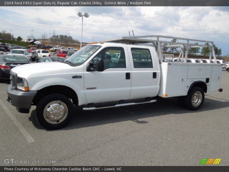 Oxford White / Medium Flint 2004 Ford F450 Super Duty XL Regular Cab Chassis Utility