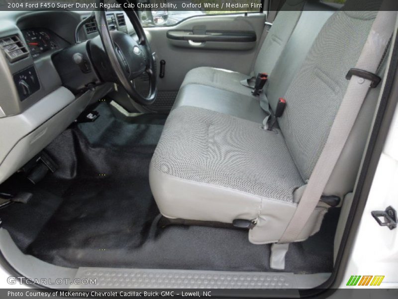 Oxford White / Medium Flint 2004 Ford F450 Super Duty XL Regular Cab Chassis Utility