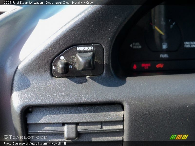 Deep Jewel Green Metallic / Gray 1995 Ford Escort LX Wagon
