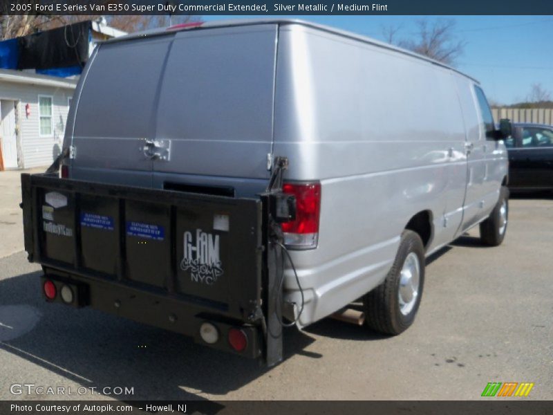 Silver Metallic / Medium Flint 2005 Ford E Series Van E350 Super Duty Commercial Extended