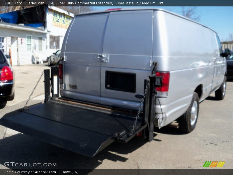 Silver Metallic / Medium Flint 2005 Ford E Series Van E350 Super Duty Commercial Extended