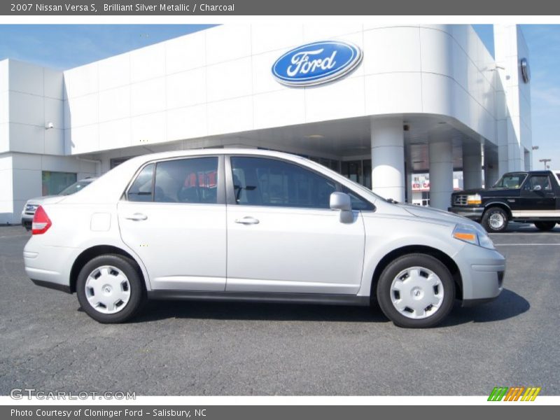 Brilliant Silver Metallic / Charcoal 2007 Nissan Versa S