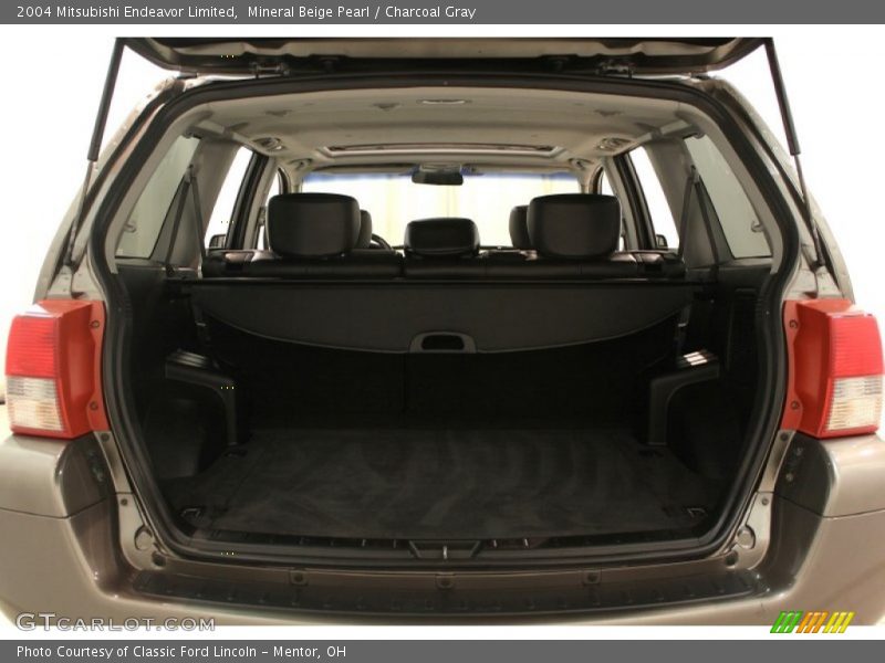 Mineral Beige Pearl / Charcoal Gray 2004 Mitsubishi Endeavor Limited