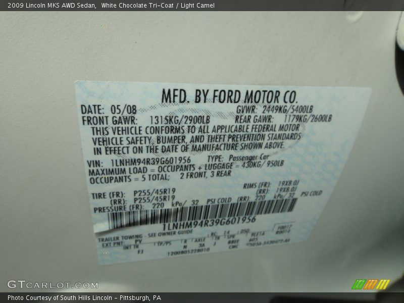 2009 MKS AWD Sedan White Chocolate Tri-Coat Color Code PV