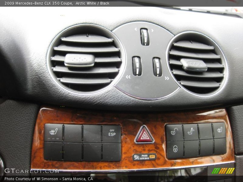 Arctic White / Black 2009 Mercedes-Benz CLK 350 Coupe