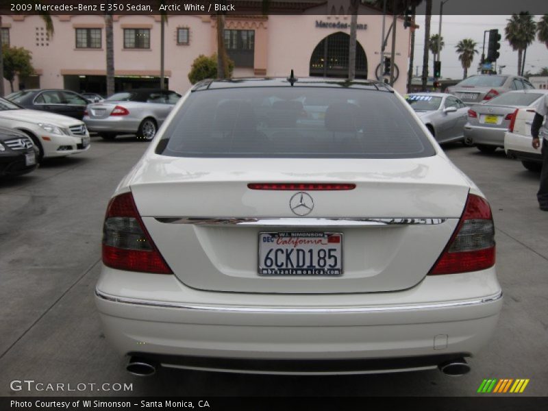 Arctic White / Black 2009 Mercedes-Benz E 350 Sedan