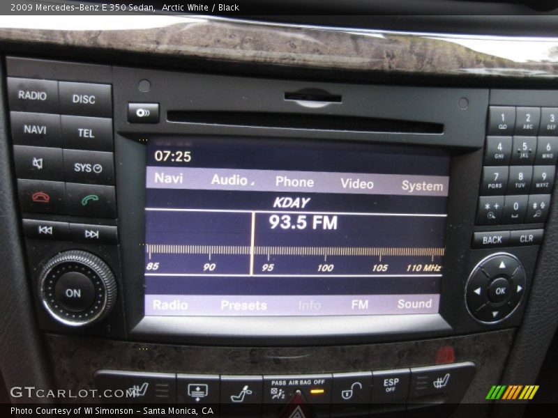 Arctic White / Black 2009 Mercedes-Benz E 350 Sedan
