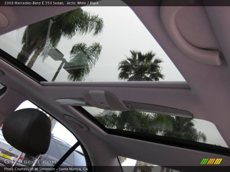 Arctic White / Black 2009 Mercedes-Benz E 350 Sedan