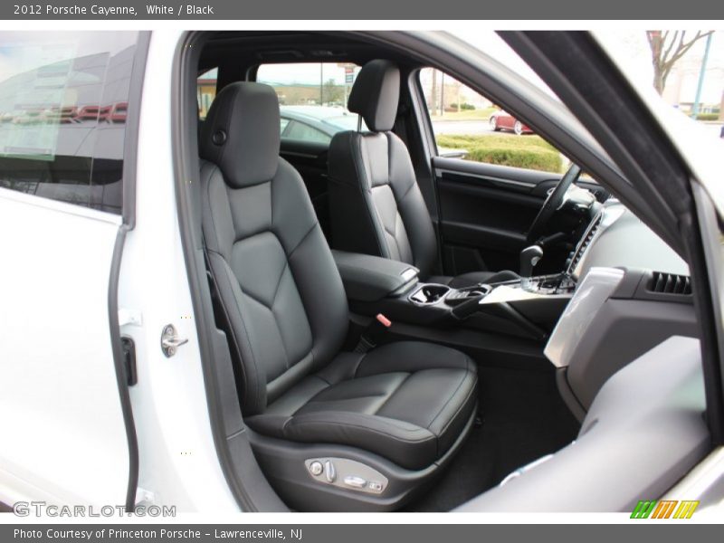 Front Seat of 2012 Cayenne 