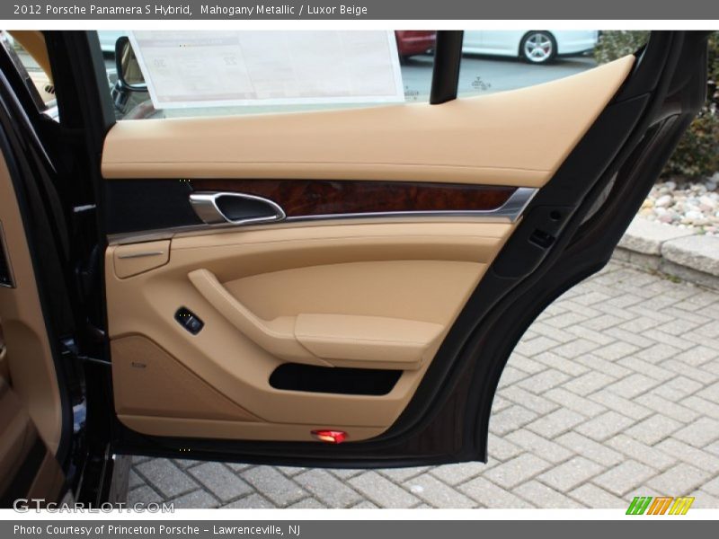 Door Panel of 2012 Panamera S Hybrid
