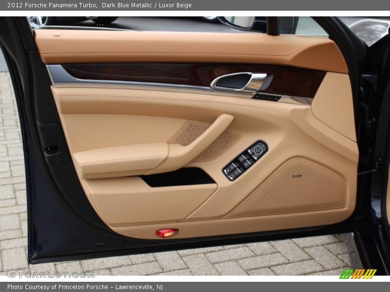 Door Panel of 2012 Panamera Turbo