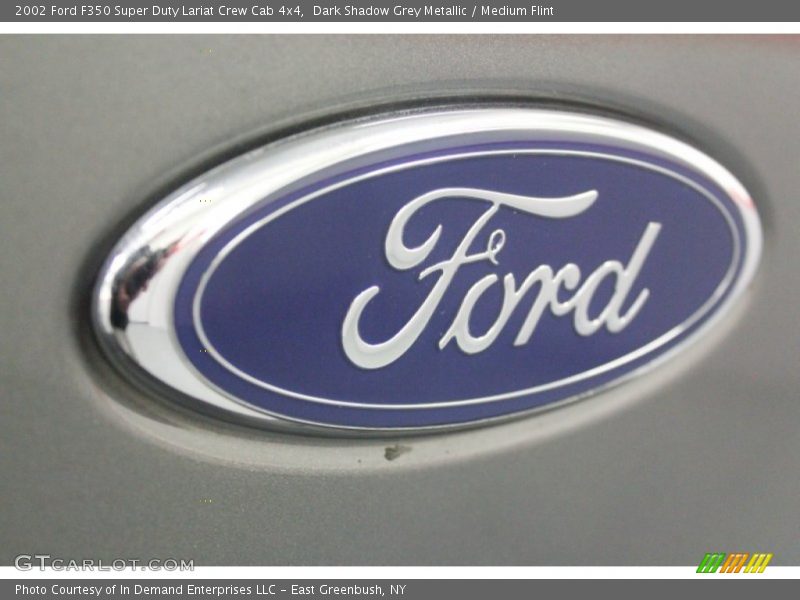  2002 F350 Super Duty Lariat Crew Cab 4x4 Logo
