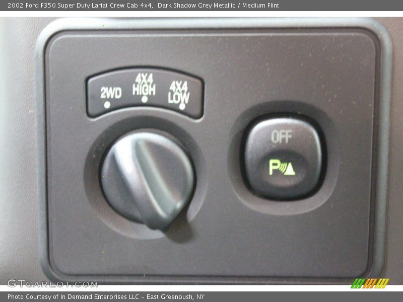 Controls of 2002 F350 Super Duty Lariat Crew Cab 4x4