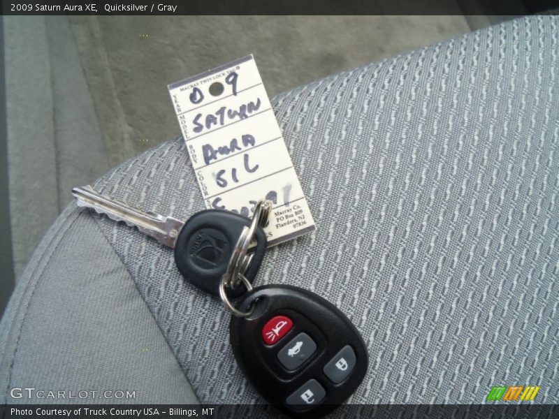 Quicksilver / Gray 2009 Saturn Aura XE