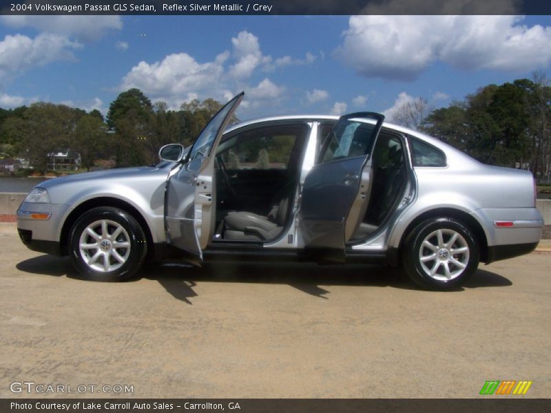 Reflex Silver Metallic / Grey 2004 Volkswagen Passat GLS Sedan