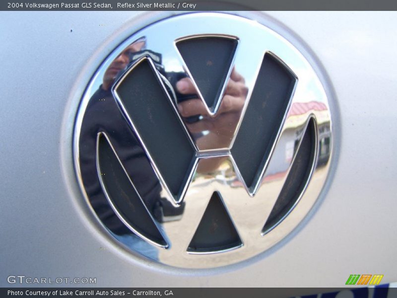 Reflex Silver Metallic / Grey 2004 Volkswagen Passat GLS Sedan