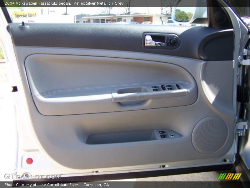 Reflex Silver Metallic / Grey 2004 Volkswagen Passat GLS Sedan