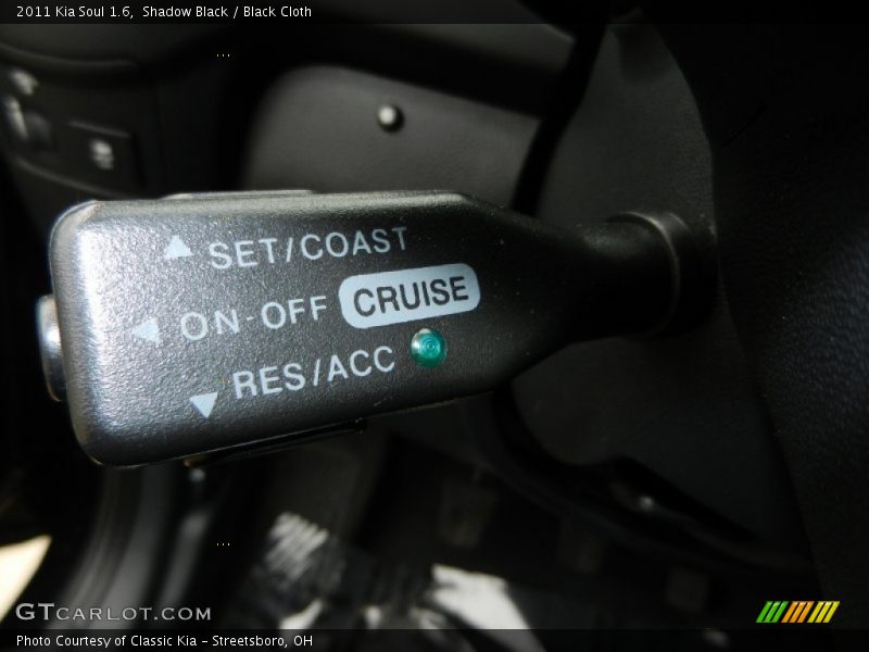 Shadow Black / Black Cloth 2011 Kia Soul 1.6