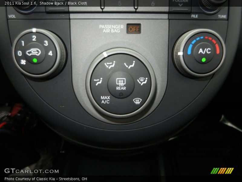 Controls of 2011 Soul 1.6