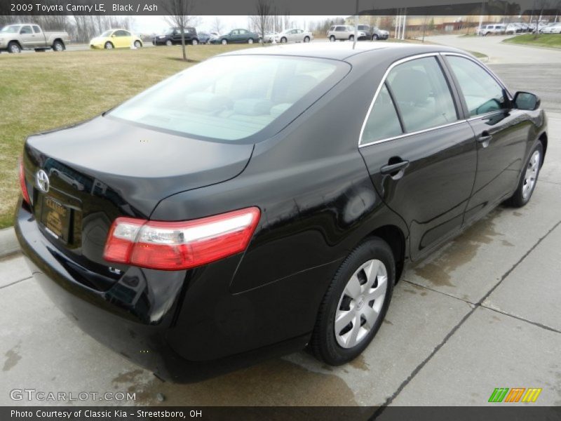Black / Ash 2009 Toyota Camry LE