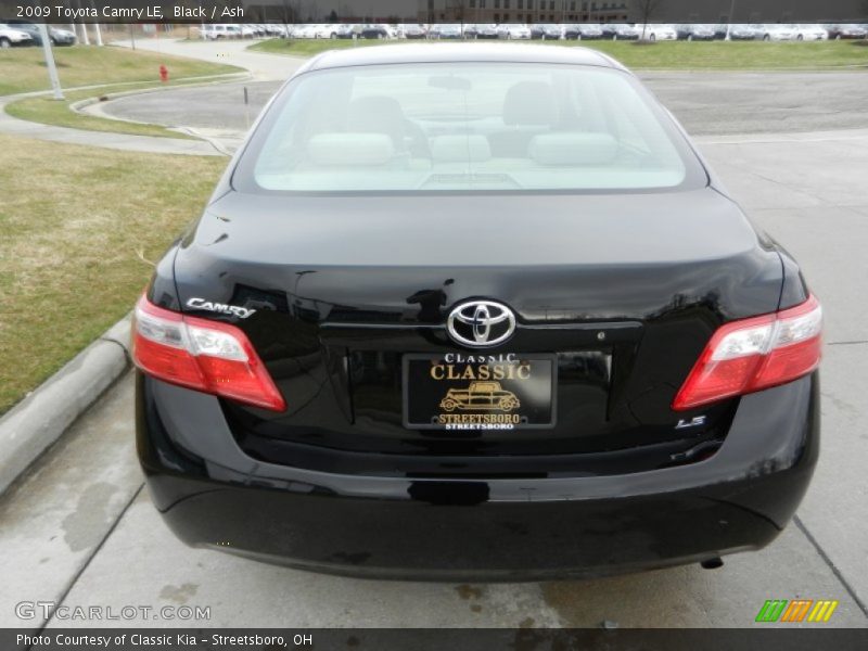 Black / Ash 2009 Toyota Camry LE