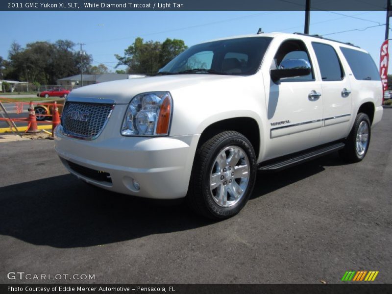 White Diamond Tintcoat / Light Tan 2011 GMC Yukon XL SLT