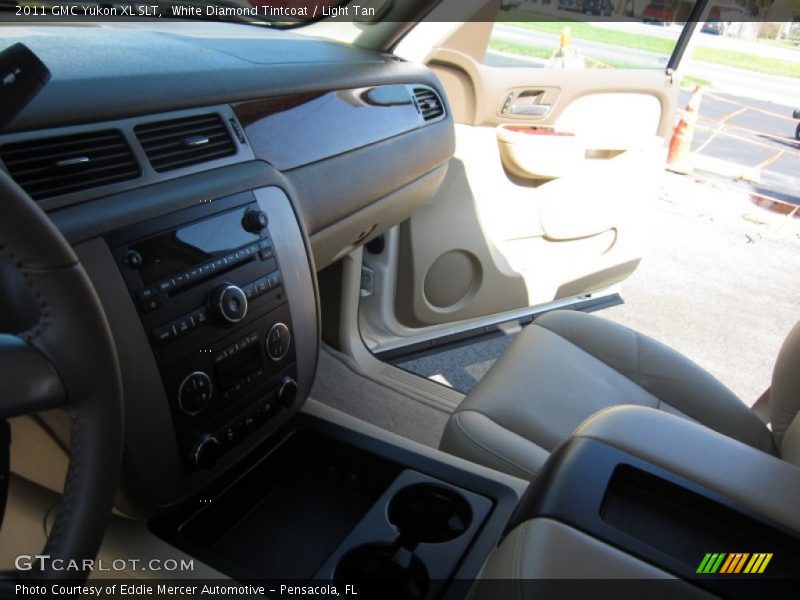 White Diamond Tintcoat / Light Tan 2011 GMC Yukon XL SLT